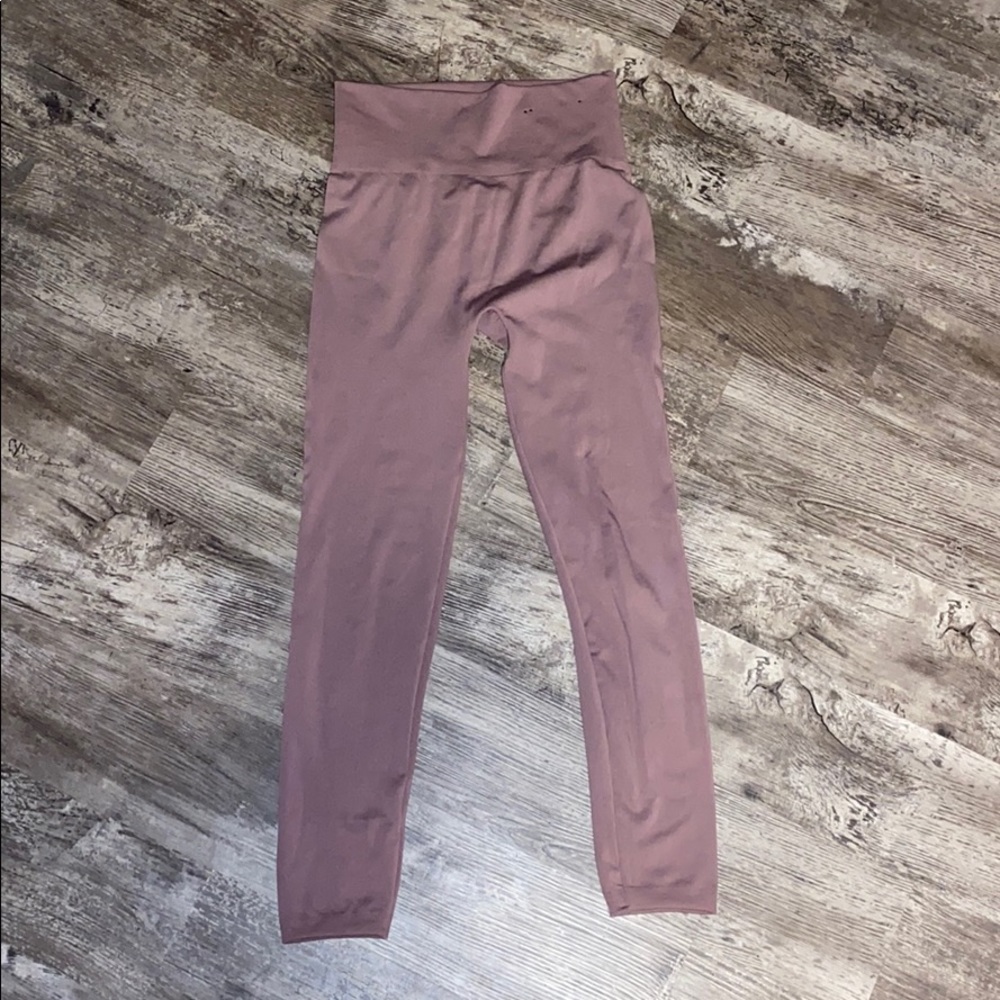 High waisted leggings